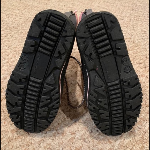 Like New Buster Brown Chill Chasers Girls’ Boots - Picture 4 of 4